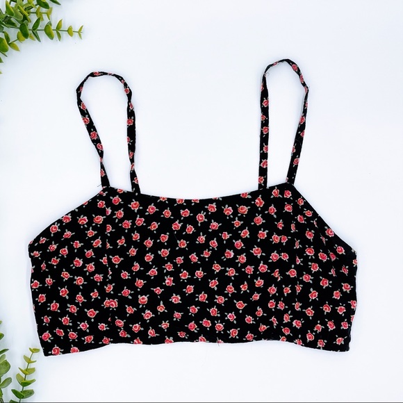 Brandy Melville Bralette Floral Crop Top Black with Red Roses - Picture 1 of 9